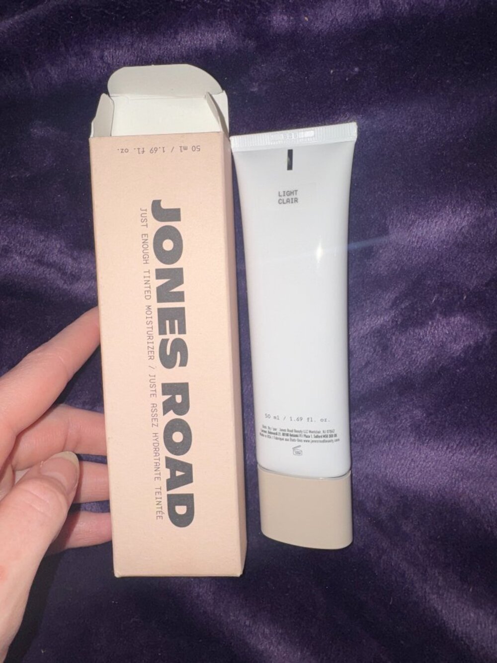 NEW Jones Road Just Enough Tinted Moisturizer – Light Clair